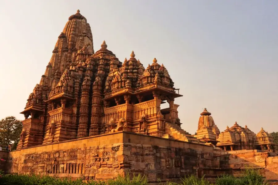 Rajasthan with Varanasi Khajuraho Tour